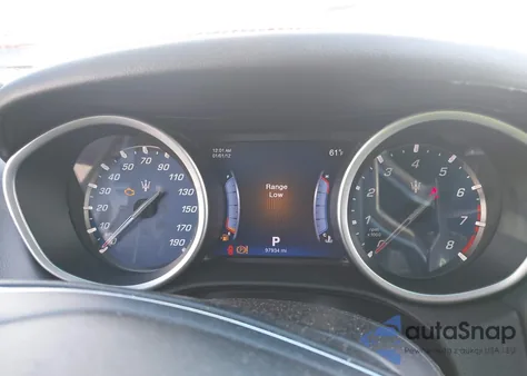 2016 Maserati Ghibli z USA, uszkodzony, nr VIN ZAM57XSA4G1175724